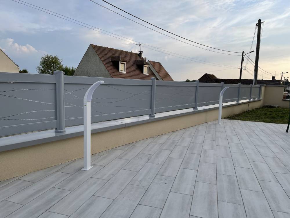 60 Jaux clôture tôle ajouré KSM