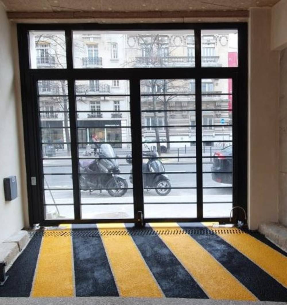 Paris 6 - portes motorisées TAU R18